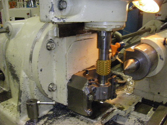 Photo 3 - WITH DIFFERENTIAL,SINGLE INDEXING, 25HP MOTOR, 1975 (31288)